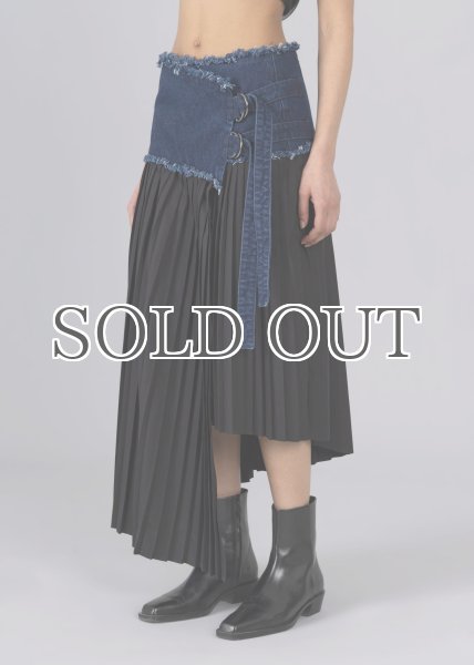 画像1: ESTHE - Pleated Asymmetric Wool and Denim Midi Skirt  デニム x プリーツスカート - Navy/Black (1)